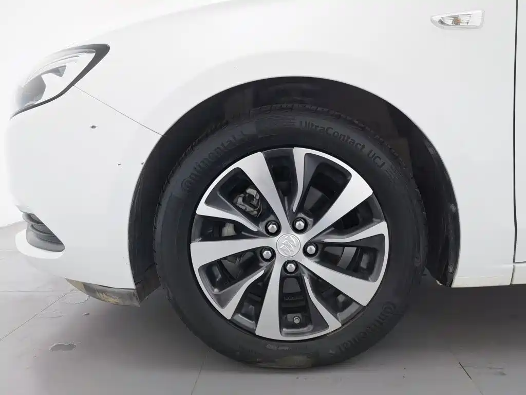 Buick Excelle — миниатюра 17