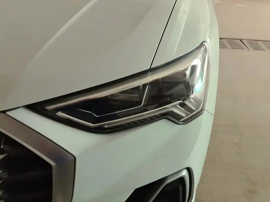 Audi Q3 — миниатюра 5