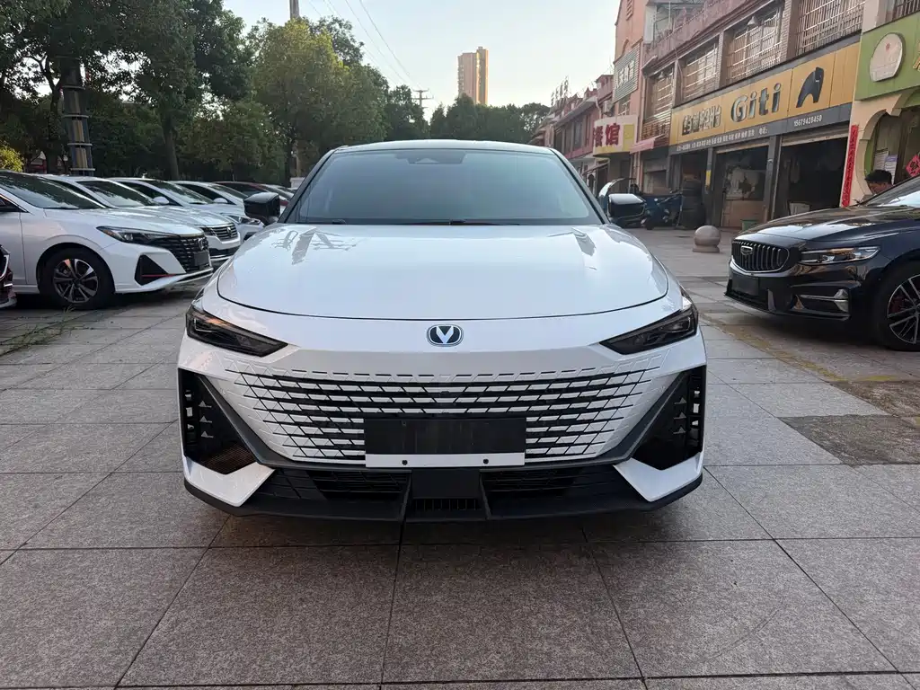 Changan UNI-V — миниатюра 2