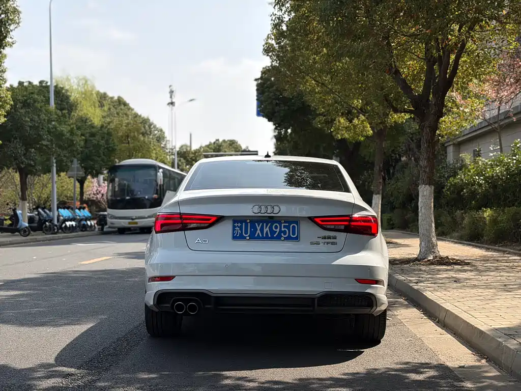 Audi A3 2020 Limousine 35 TFSI Fashion VI