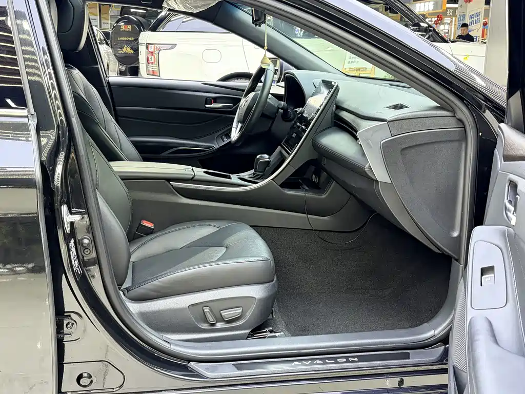 Toyota Avalon — миниатюра 17