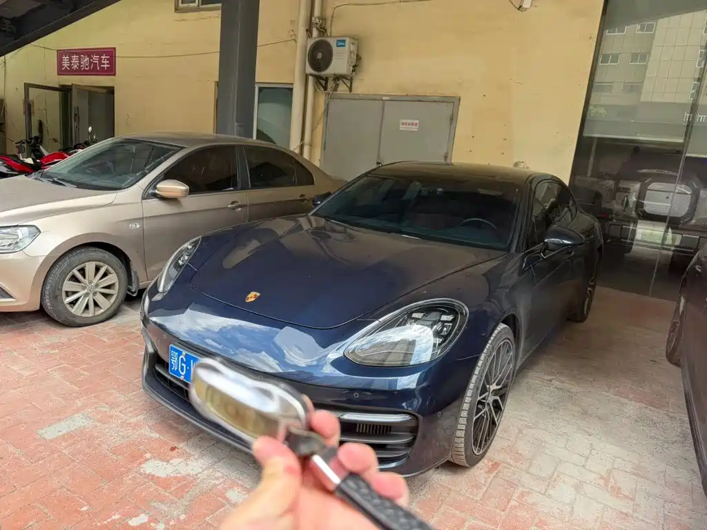 Porsche Panamera — миниатюра 3