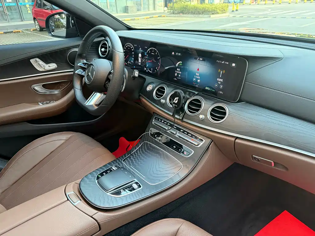 Mercedes-Benz E-Class (Import) — миниатюра 7