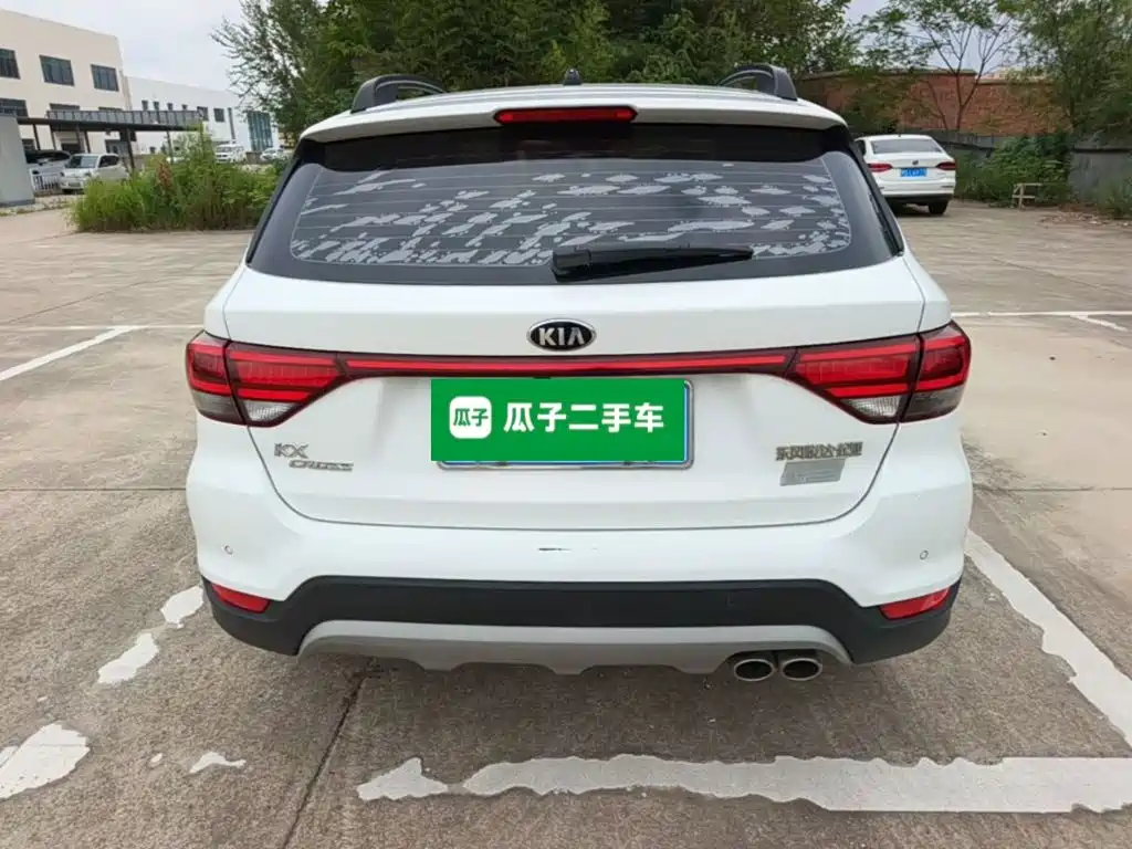 Kia KX Cross — миниатюра 6