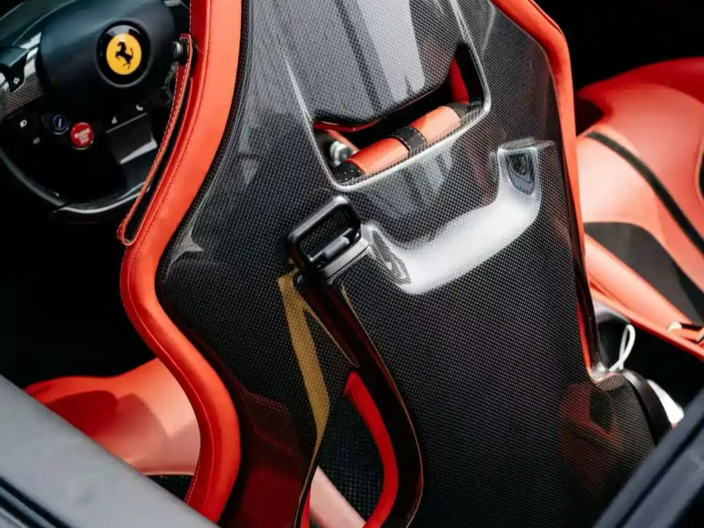Ferrari F8 — миниатюра 6