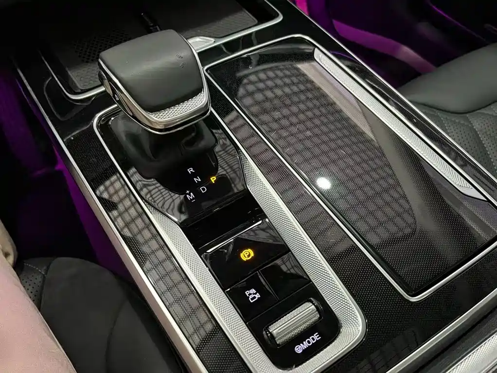 Hongqi Hongqi HS5 — миниатюра 14