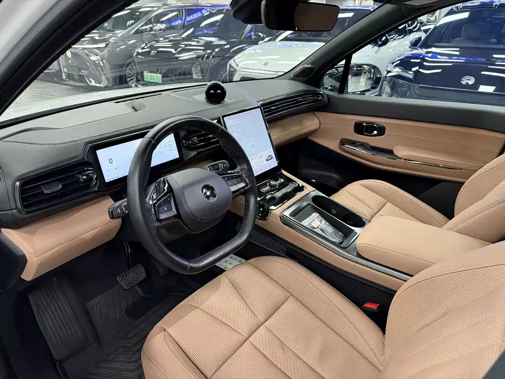 NIO ES8 — миниатюра 17