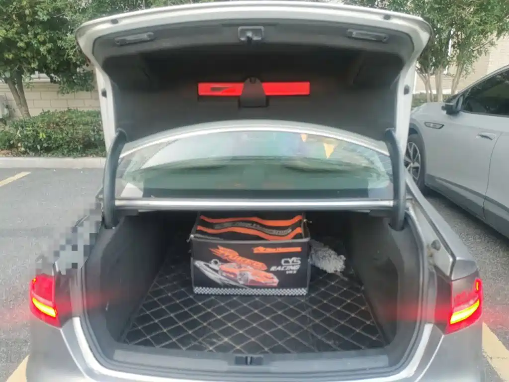 Audi A4L — миниатюра 10