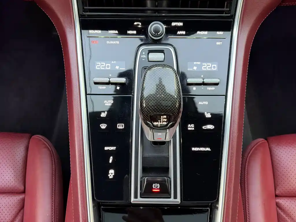 Porsche Panamera — миниатюра 5