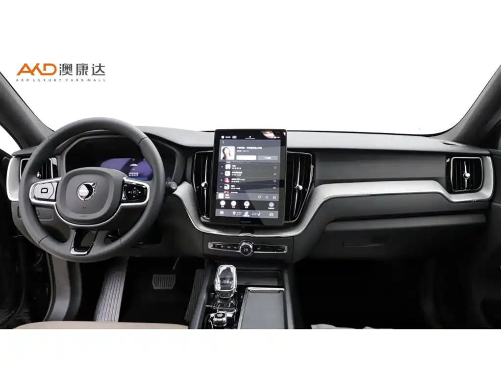 Volvo XC60 2026 B5 Luxury
