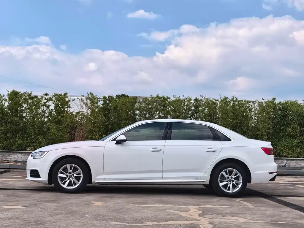 Audi A4L — миниатюра 4