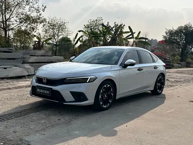 HONDA CIVIC 2025