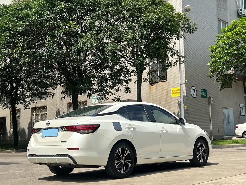 Nissan Sylphy — миниатюра 5