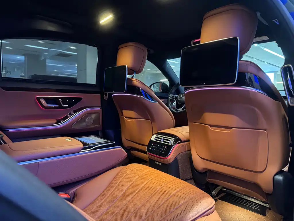 Mercedes-Benz S-Class — миниатюра 11
