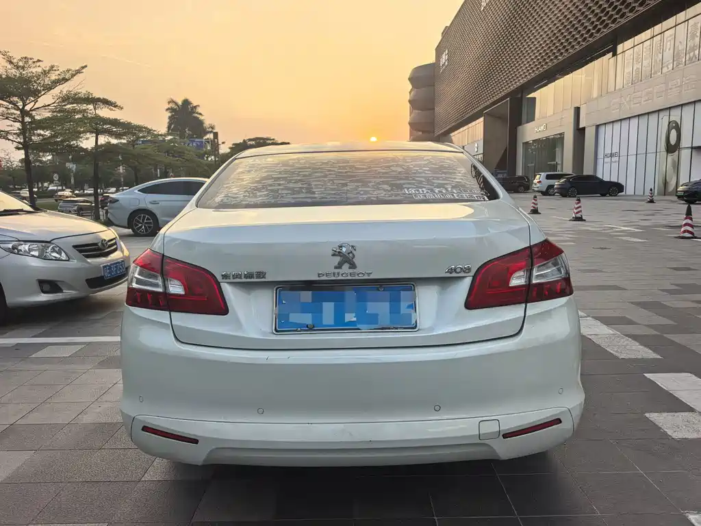 Peugeot 408 — миниатюра 5