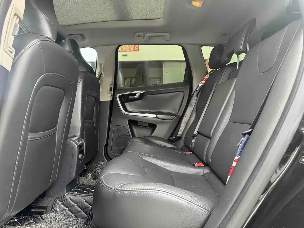 Volvo XC60 2017 T5