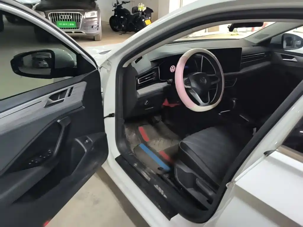 Volkswagen Sagitar — миниатюра 12