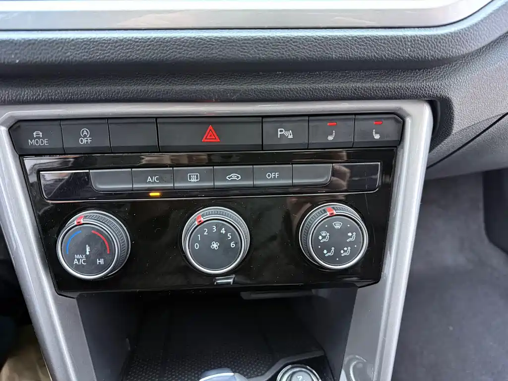 VOLKSWAGEN T ROC EXPLORING SONGS