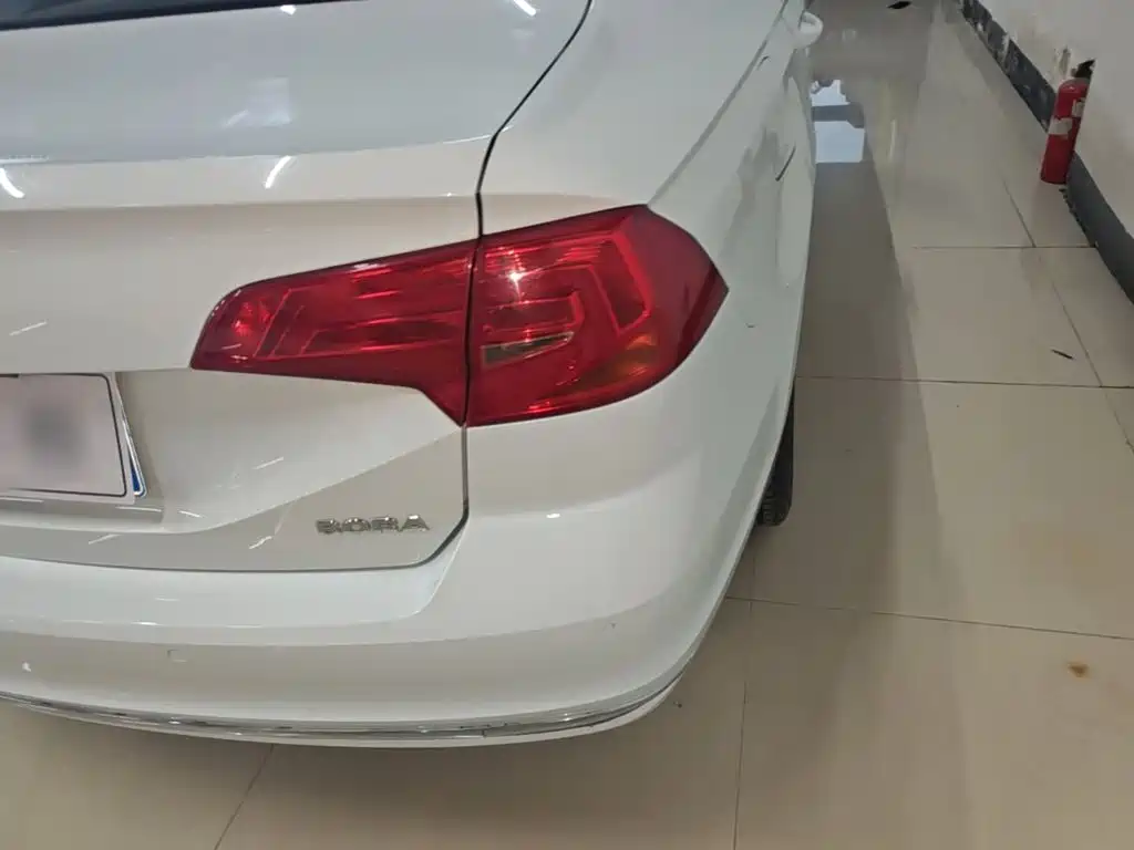 Volkswagen Bora — миниатюра 8
