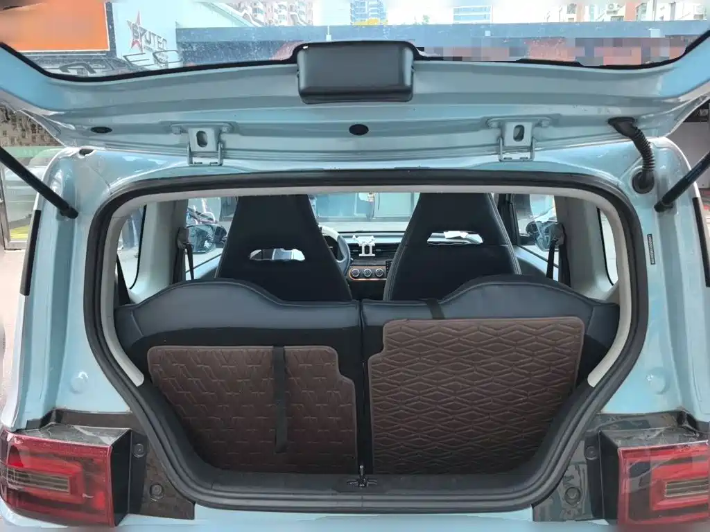 Wuling MINIEV — миниатюра 20