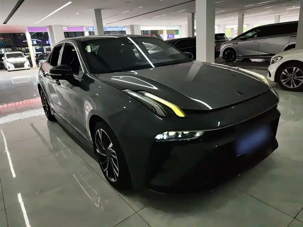 Lynk & Co 03 - фото 4