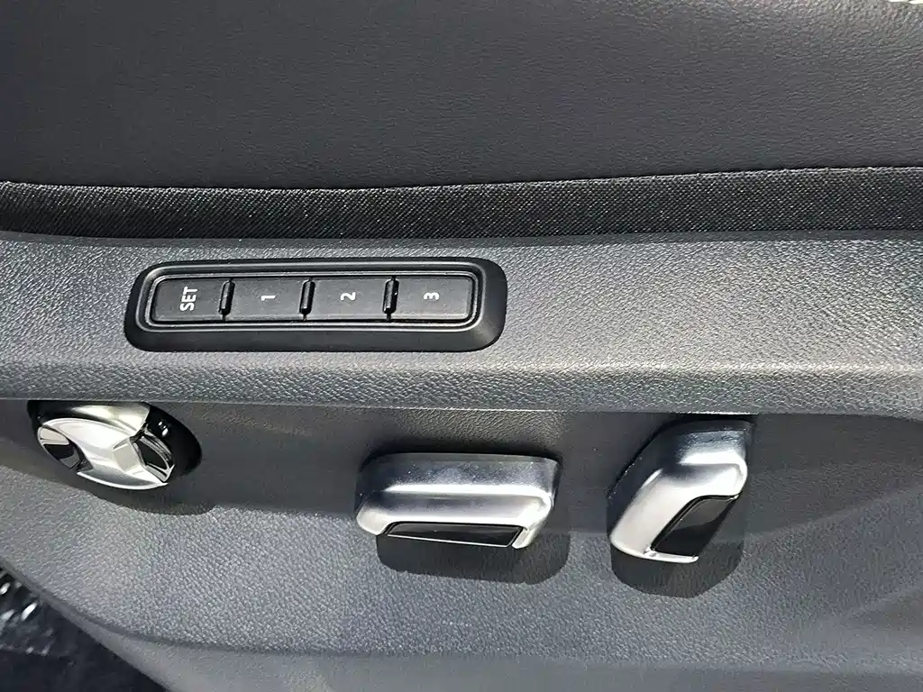 Volkswagen Teramont — миниатюра 10