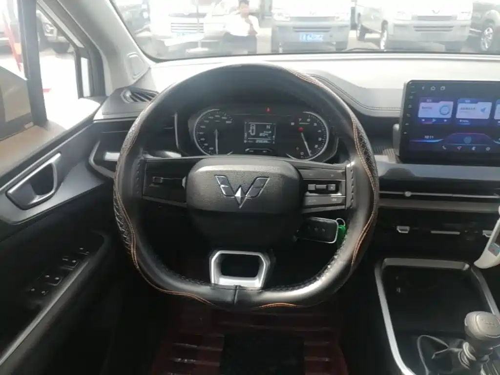 Wuling Jiachen — миниатюра 11