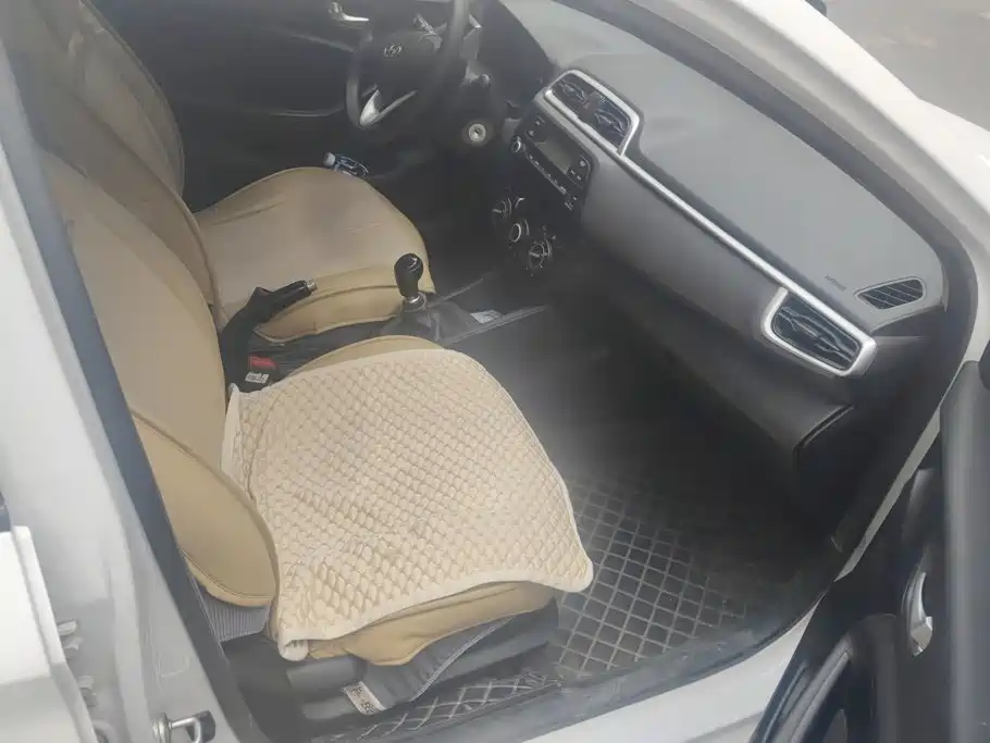 Hyundai Verna — миниатюра 8