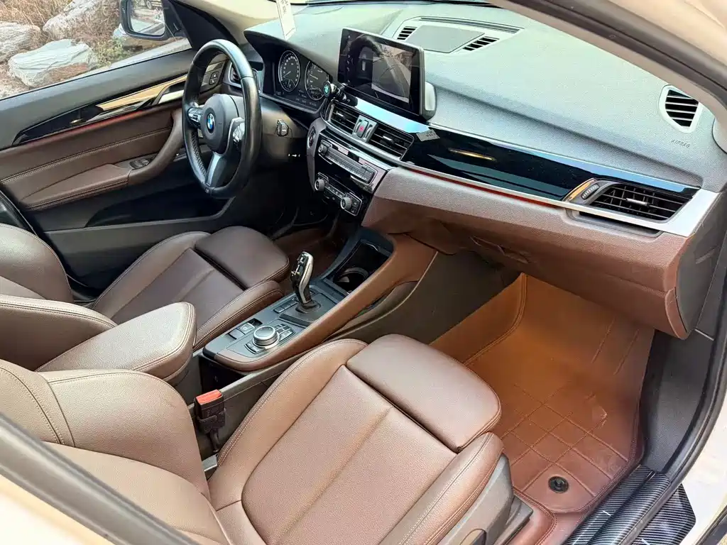 BMW X1 — миниатюра 7