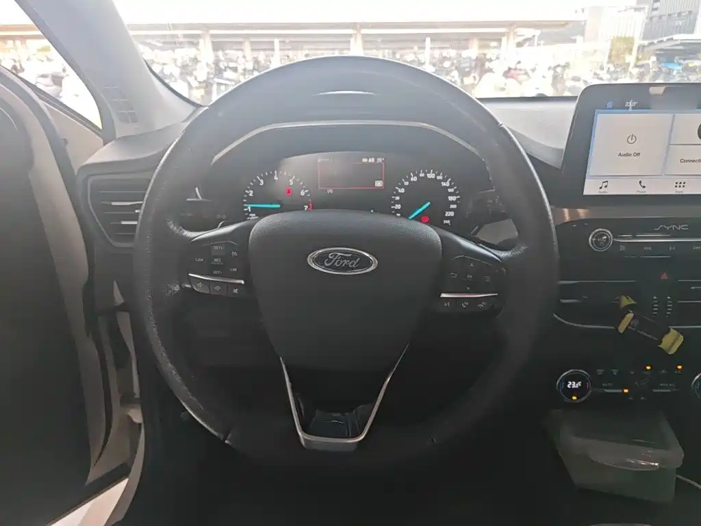 Ford Focus — миниатюра 7