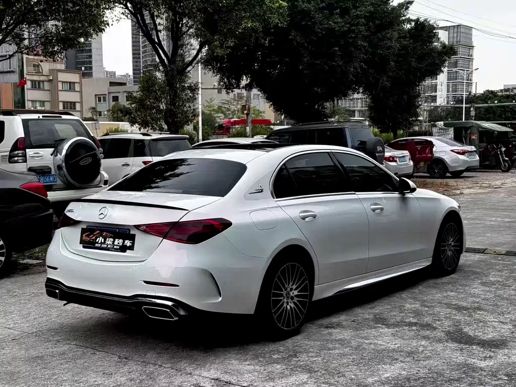 Mercedes-Benz C-Class — миниатюра 2