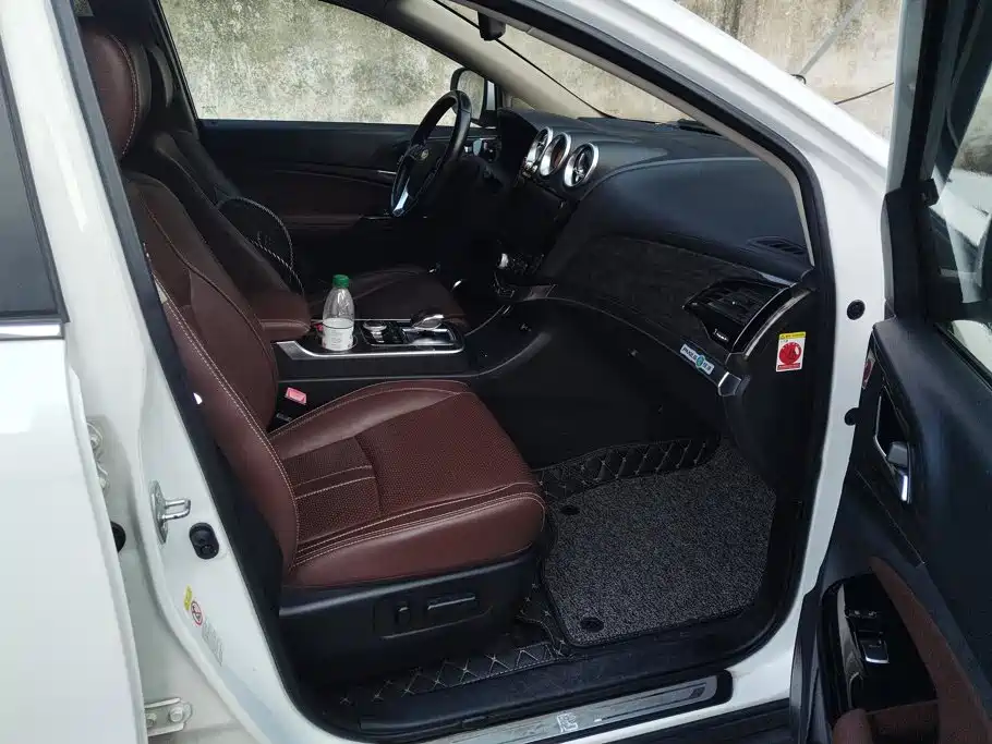 BYD Tang New Energy — миниатюра 8