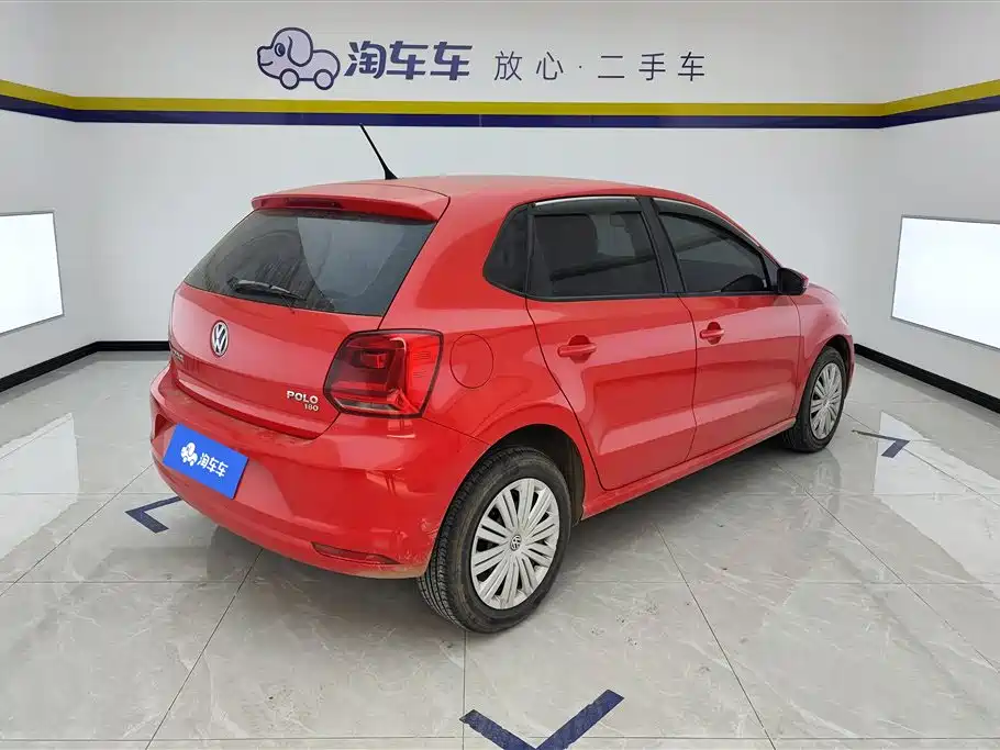 VOLKSWAGEN POLO