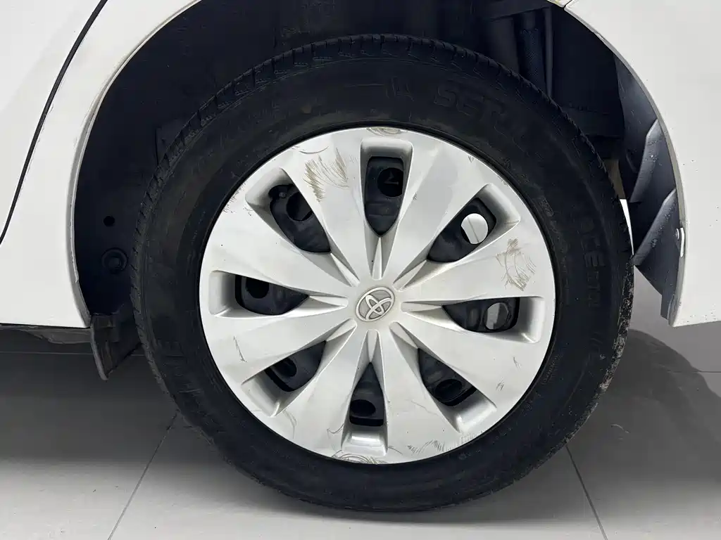 TOYOTA YARIS L TO ENJOY