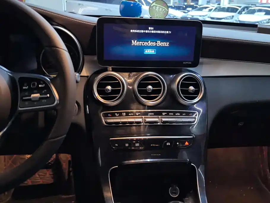 Mercedes-Benz GLC — миниатюра 13
