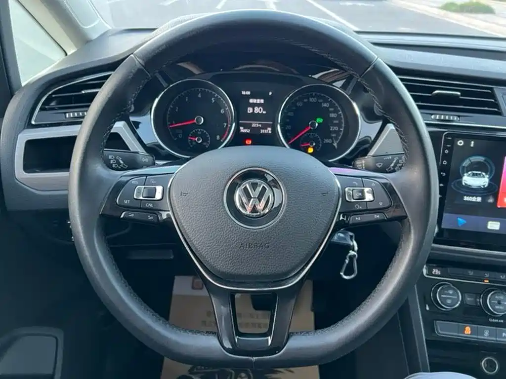 Volkswagen Touran — миниатюра 6