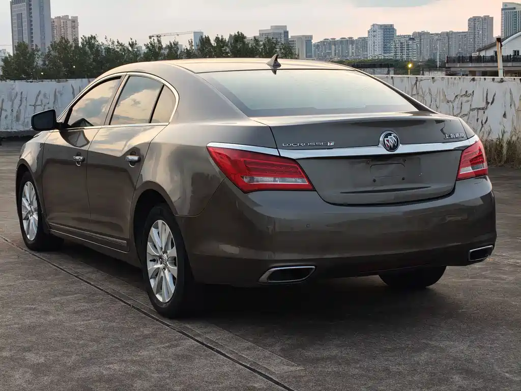 Buick LaCrosse — миниатюра 4