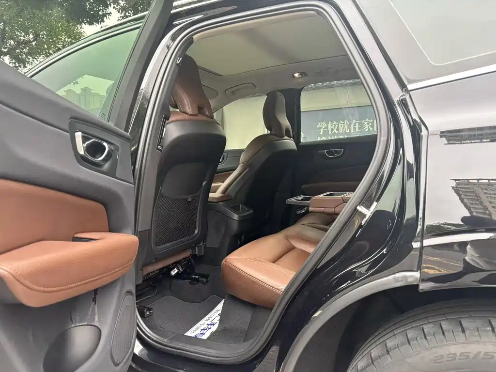Volvo XC60 2021 T5 Luxury
