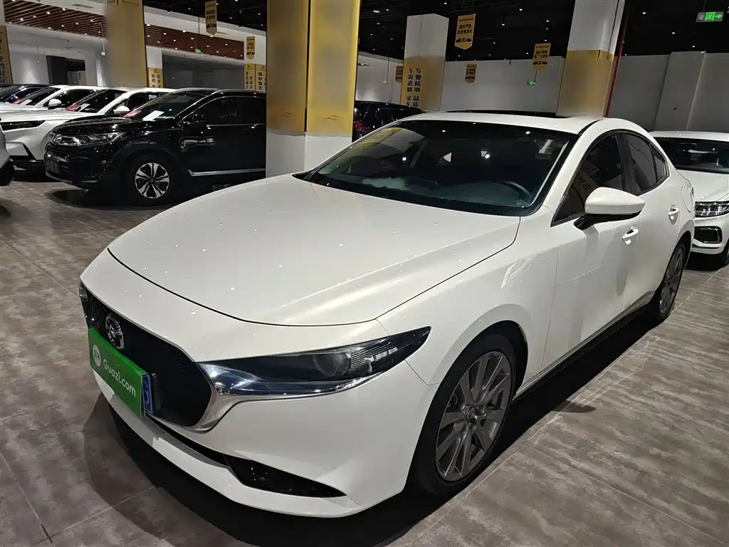 Mazda 3 Axela 2021