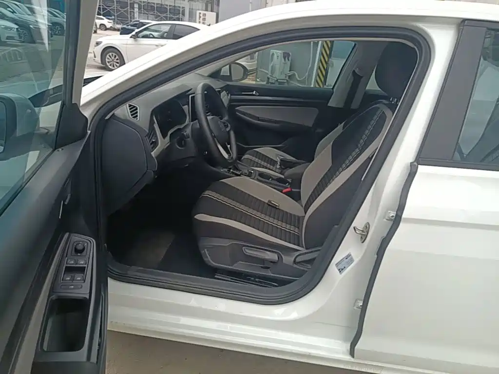Volkswagen Bora — миниатюра 14