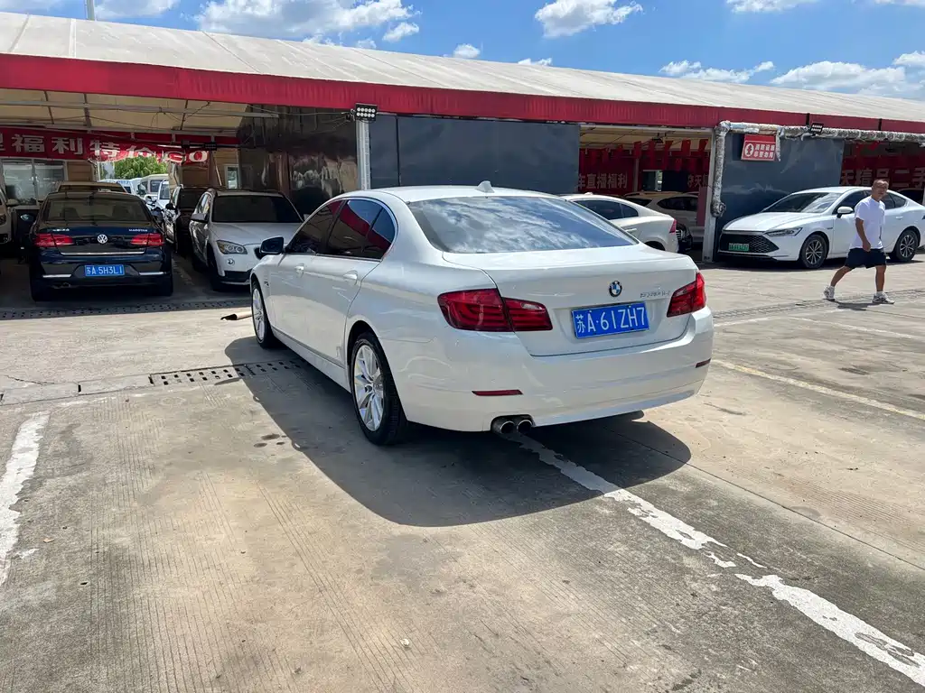 BMW 5 Series — миниатюра 20