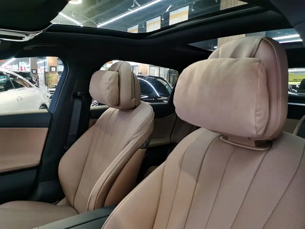 Mercedes-Benz E-Class E 2024 E 300 L Fashion