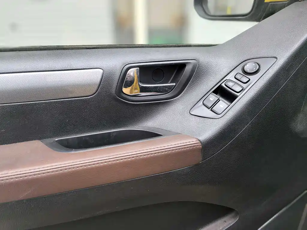 SAIC MAXUS CHASE G10