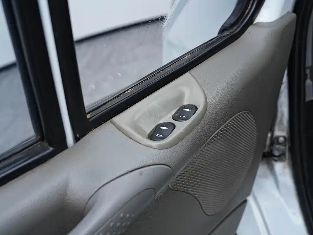 JMC Tesla — миниатюра 24