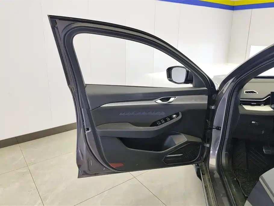 GEELY AUTOMOBILE XINGRUI