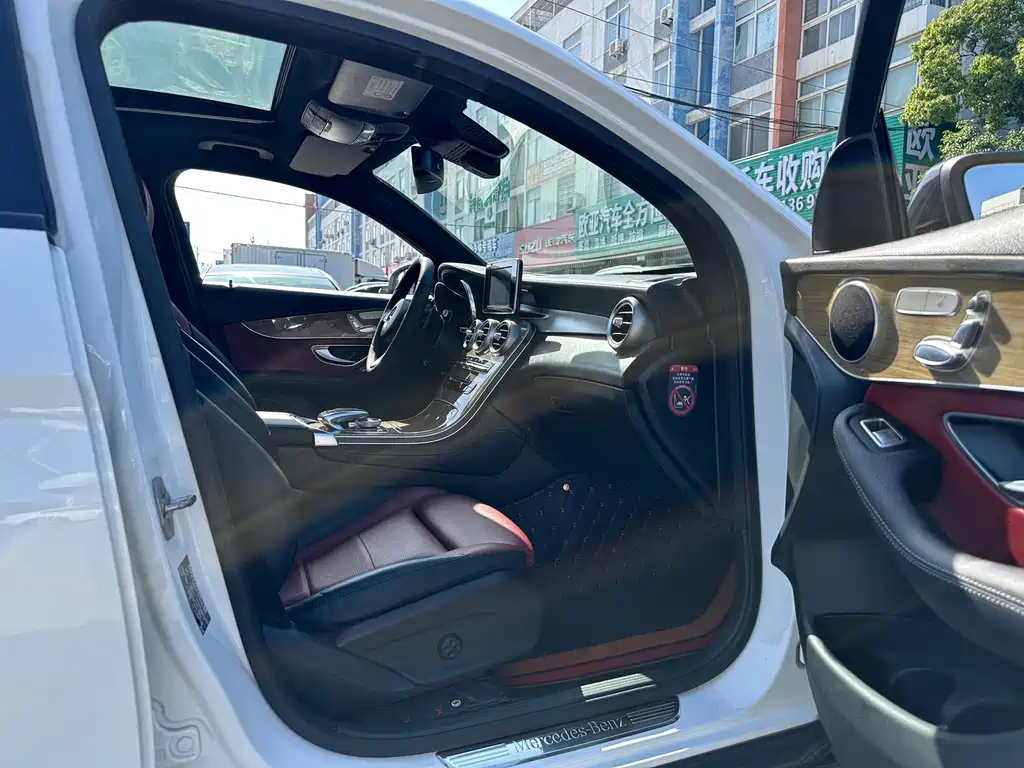 Mercedes-Benz GLC Coupe — миниатюра 11
