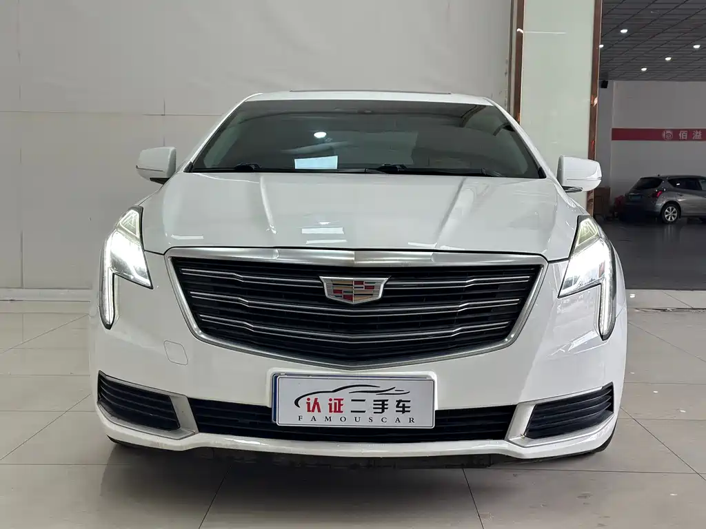 Cadillac XTS 2018 28T