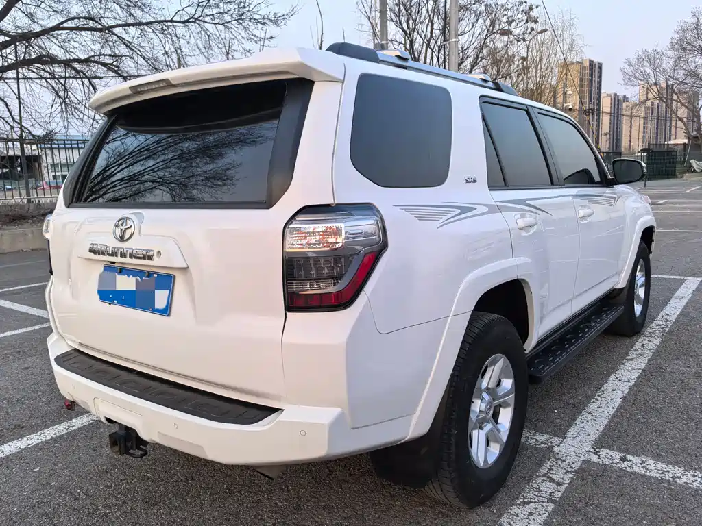 Toyota 4Runner 2019 4.0L AT