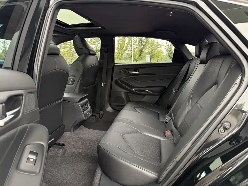 Toyota Avalon 2023 2.0L Luxury