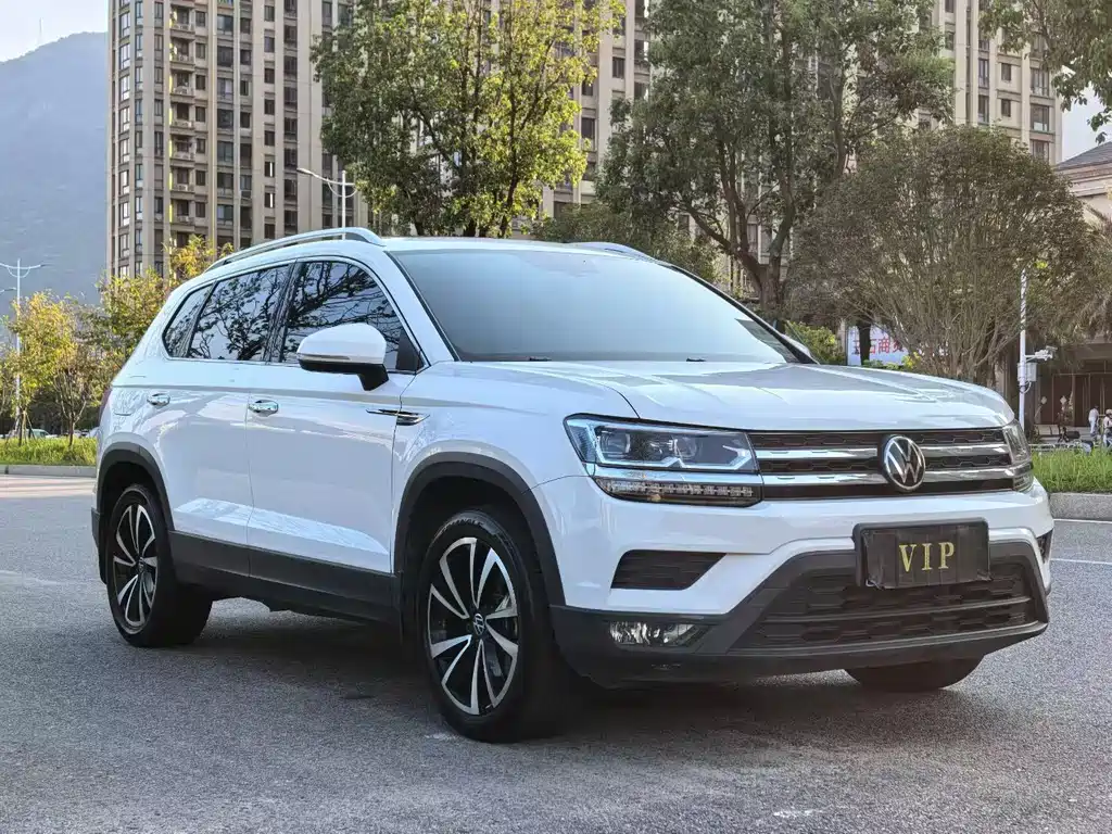 Volkswagen Tharu